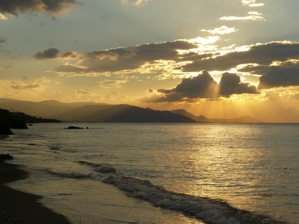 Ierapetra La Luna Blu Ферма Екстериор снимка